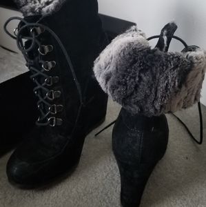 Rabbit lined wedge suede boots